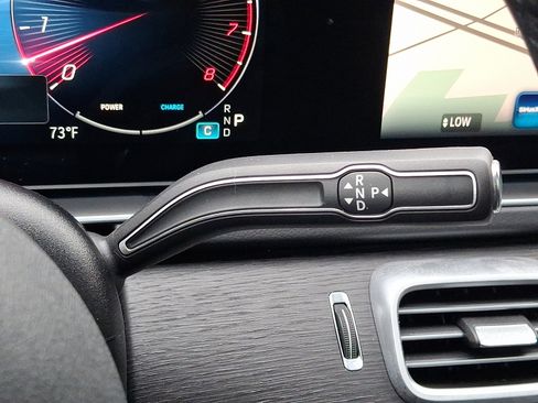 Certified 2025 Mercedes-Benz GLS 450 4MATIC image 15