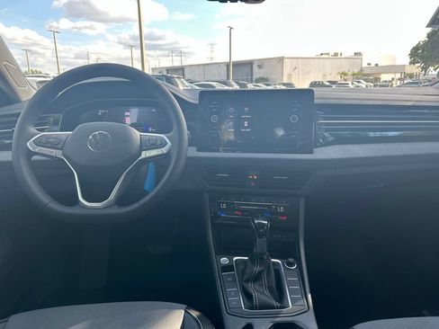 New 2026 Volkswagen Jetta SE FWD image 42