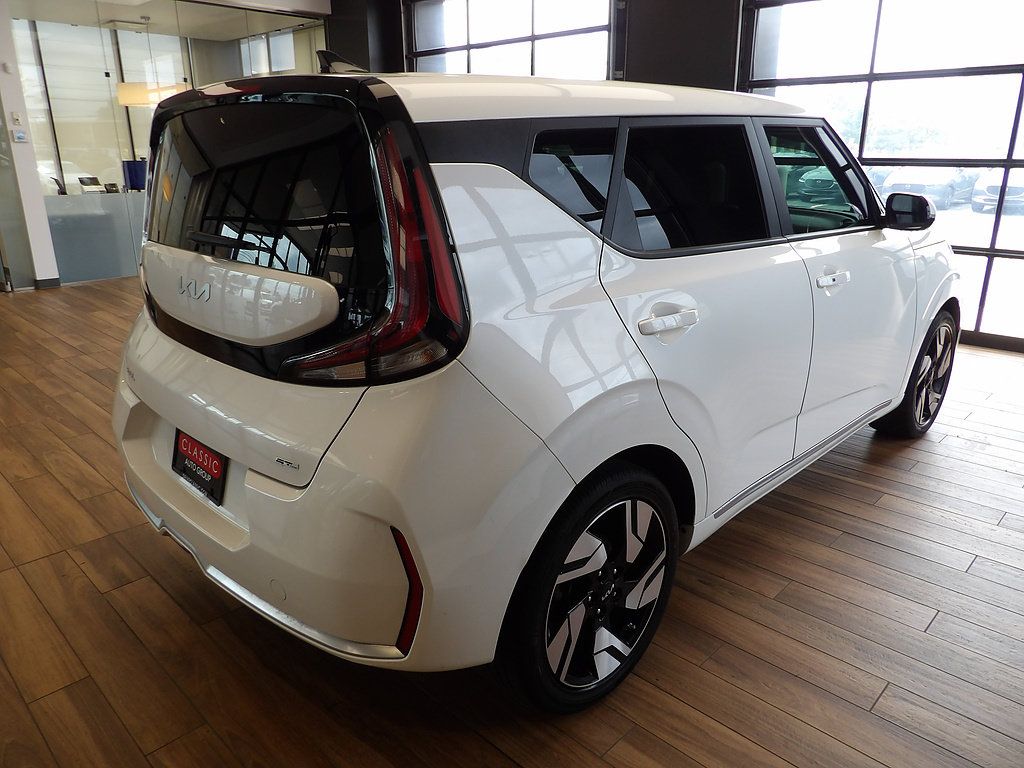 Used 2023 Kia Soul GT-Line FWD image 6
