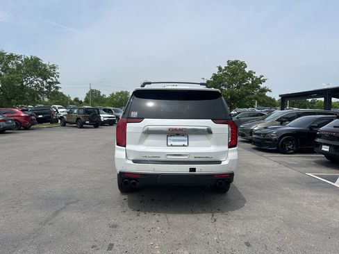 Used 2021 GMC Yukon XL Denali AWD/4WD image 4