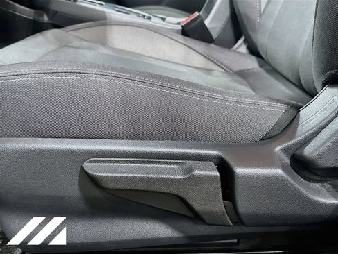 Used 2026 Subaru Crosstrek 2.5i AWD/4WD image 19
