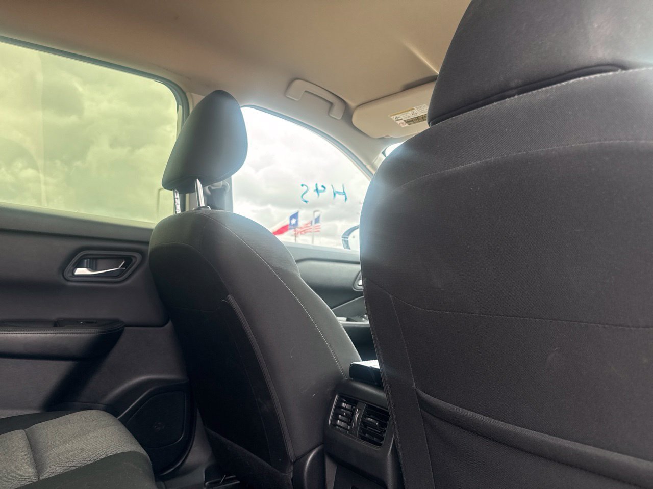 Certified 2025 Nissan Rogue SV FWD image 29
