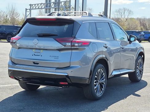 New 2026 Nissan Rogue Platinum image 3