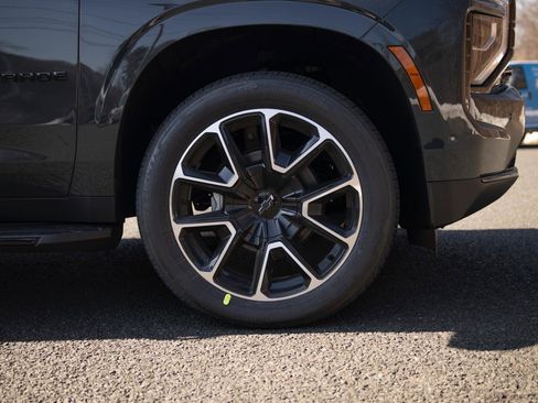 New 2026 Chevrolet Tahoe RST image 11