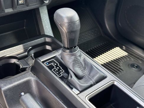 Used 2023 Toyota Tacoma SR AWD/4WD image 23