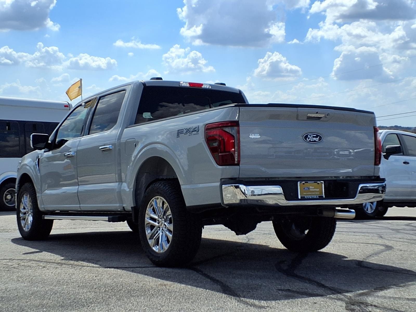Certified 2024 Ford F150 Lariat w/ FX4 Off-Road Package AWD/4WD image 7