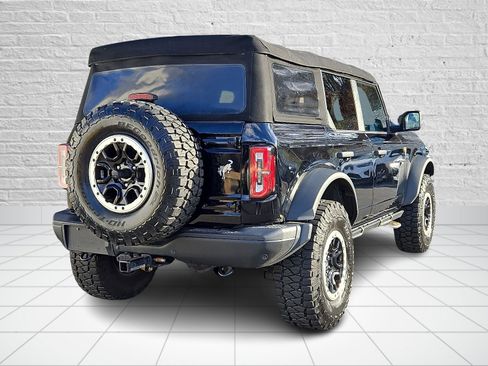 Used 2022 Ford Bronco Badlands image 6