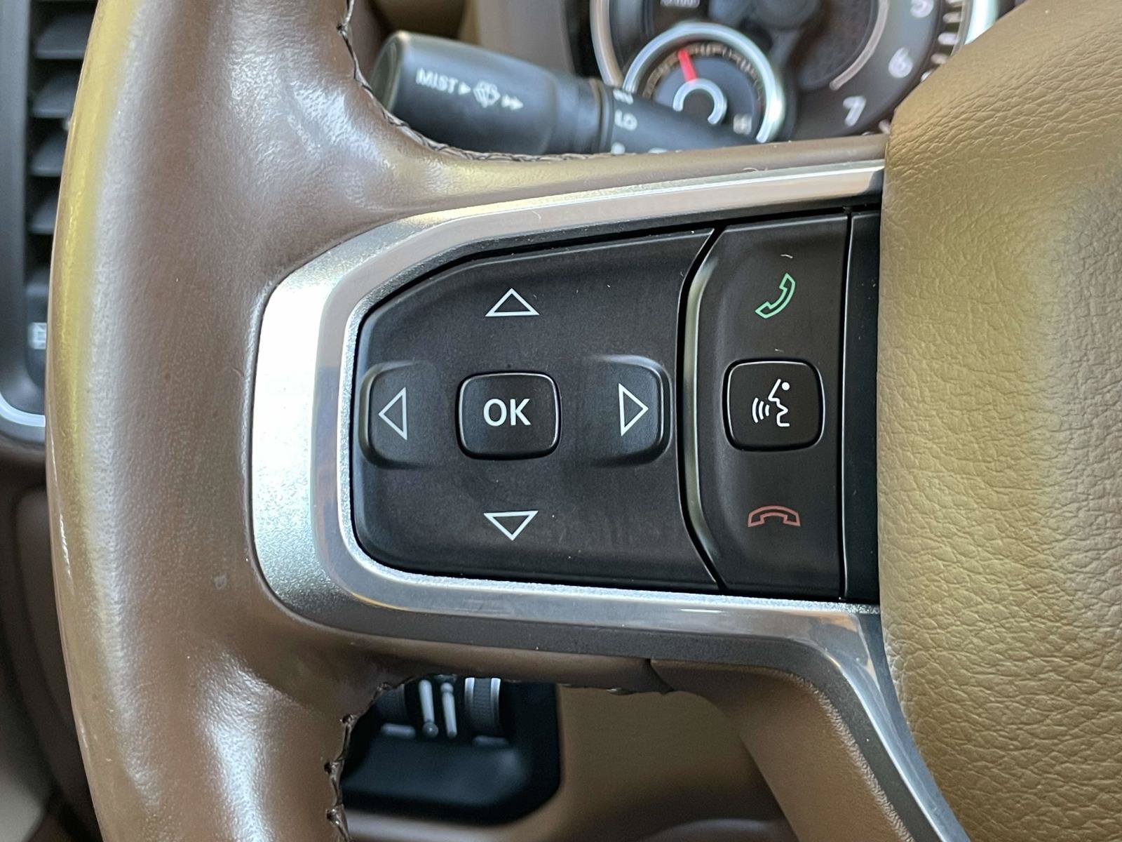 Used 2019 RAM 1500 Laramie AWD/4WD image 22