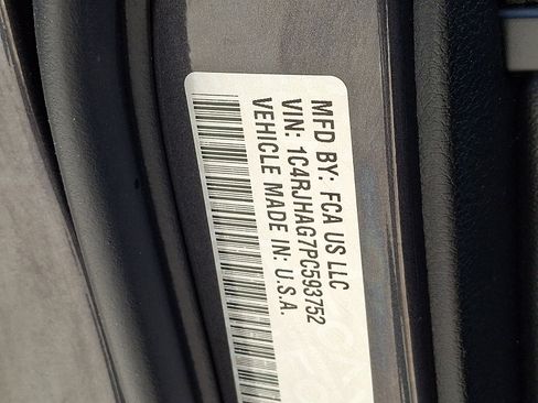 Used 2023 Jeep Grand Cherokee Altitude AWD/4WD image 26