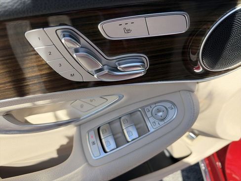 Used 2018 Mercedes-Benz C 300 Sedan image 19