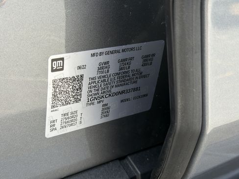 Used 2022 Chevrolet Suburban LT w/ LT Signature Package AWD/4WD image 36