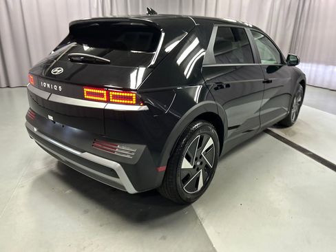 Used 2025 Hyundai Ioniq 5 SE image 7