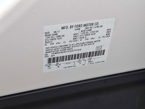 Used 2017 Ford Explorer XLT w/ Equipment Group 202A image 27