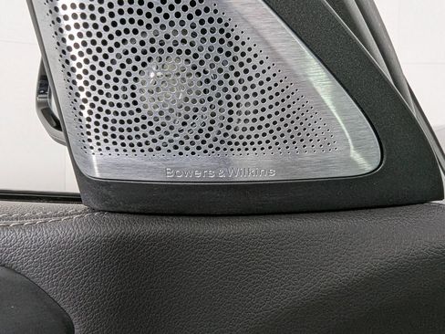 Certified 2023 BMW X6 M50i w/ Executive Package image 15