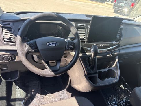 Used 2023 Ford Transit 350 XLT RWD image 9