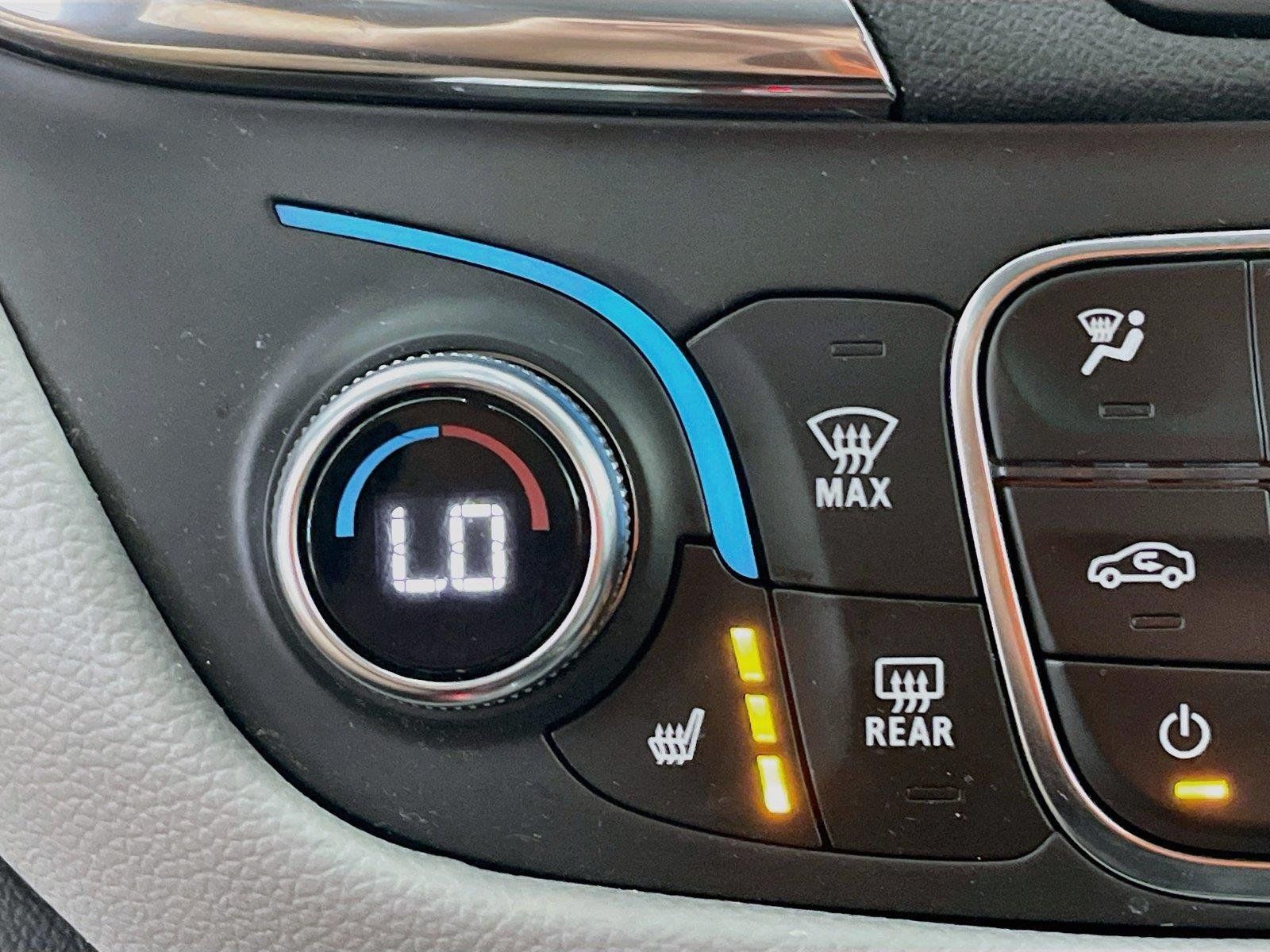 Used 2023 Chevrolet Equinox LT AWD/4WD image 22