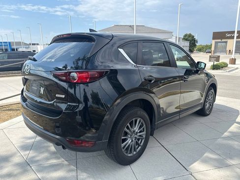 Used 2017 MAZDA CX-5 Touring w/ Preferred Equipment Package AWD/4WD image 5