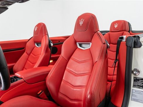 Used 2018 Maserati GranTurismo MC RWD image 33