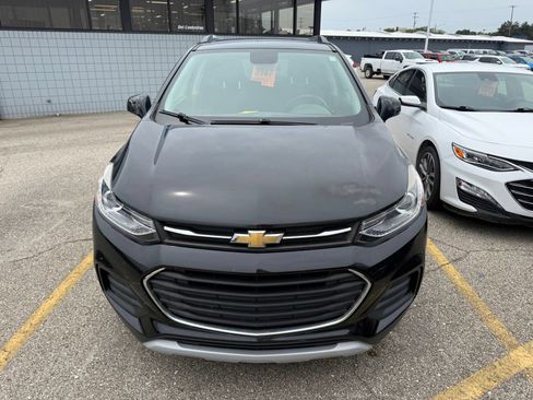 Used 2017 Chevrolet Trax LT AWD/4WD image 6