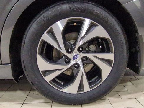 Used 2021 Subaru Legacy Premium image 18