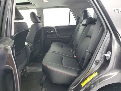 Used 2018 Toyota 4Runner TRD Off-Road Premium image 12