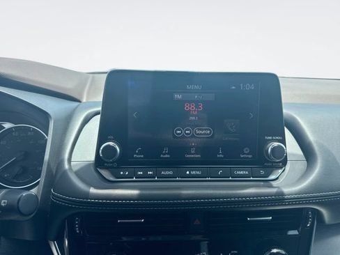 Used 2022 Nissan Rogue SV AWD/4WD image 19