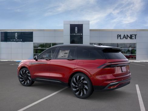 New 2026 Lincoln Nautilus Reserve w/ Jet Appearance Package AWD/4WD image 4