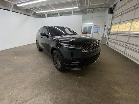 Used 2018 Land Rover Range Rover Velar R-Dynamic SE image 8