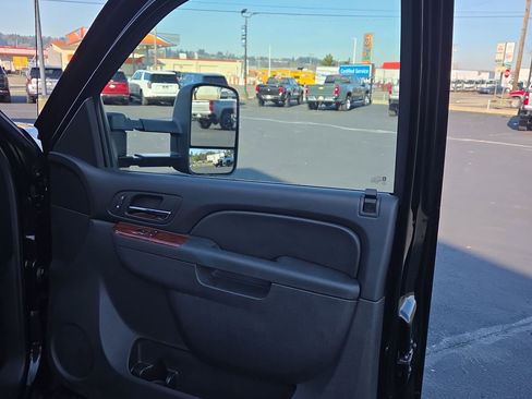 Used 2011 Chevrolet Silverado 1500 LTZ w/ Max Trailering Pack image 16