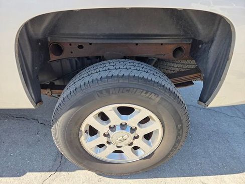 Used 2013 Chevrolet Silverado 2500 LTZ w/ LTZ Plus Package AWD/4WD image 7