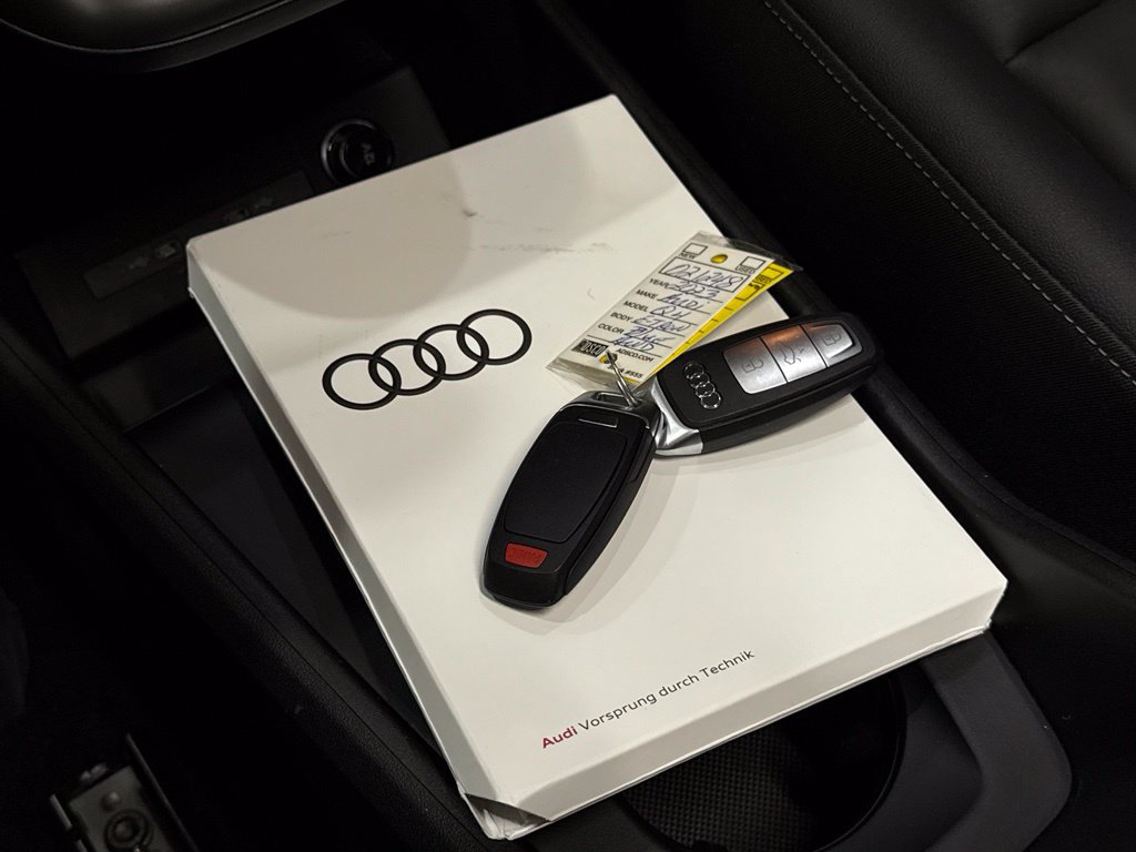 Used 2023 Audi Q4 e-tron Prestige AWD/4WD image 59