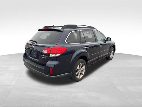 Used 2014 Subaru Outback 3.6R Limited image 7