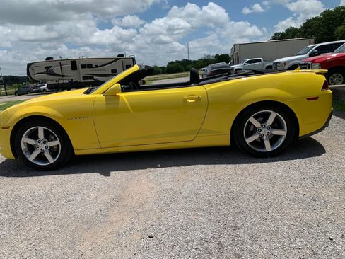 Used 2014 Chevrolet Camaro LT RWD image 10