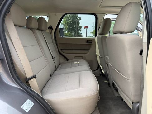 Used 2012 Ford Escape XLT AWD/4WD image 16