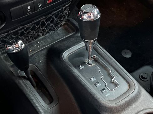 Used 2017 Jeep Wrangler Unlimited Sport w/ Quick Order Package 24S image 23