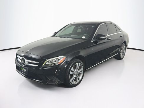 Used 2019 Mercedes-Benz C 300 4MATIC Sedan image 3