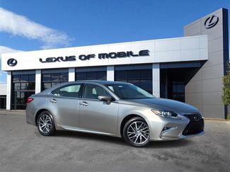 Used 2017 Lexus ES 350 image 1
