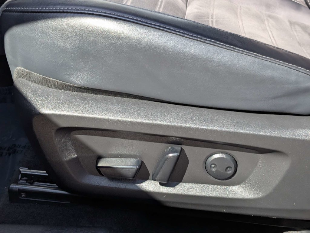Used 2025 Mitsubishi Outlander SE FWD image 18