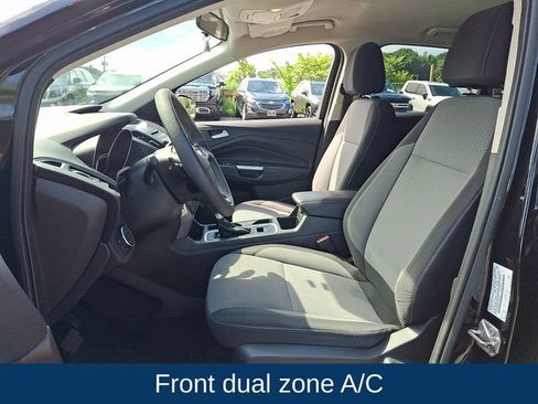 Used 2017 Ford Escape SE AWD/4WD image 2