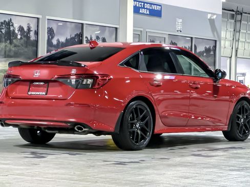 Used 2024 Honda Civic Si image 8