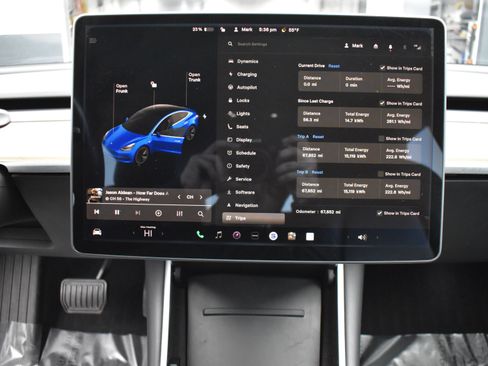 Used 2018 Tesla Model 3 Long Range image 12