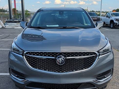 Used 2021 Buick Enclave Avenir w/ Avenir Technology Package AWD/4WD image 2