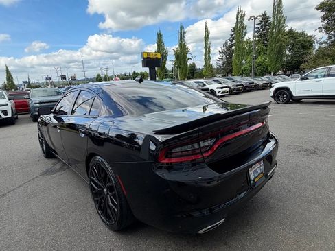 Used 2023 Dodge Charger SXT w/ Blacktop Package RWD image 6