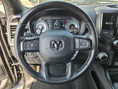 Used 2022 RAM 1500 Limited AWD/4WD image 17