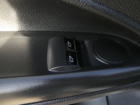 Used 2016 Ford Transit Connect XL FWD image 22