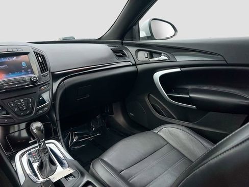 Used 2017 Buick Regal GS w/ Driver Confidence Package #2 image 24