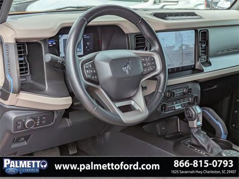 Used 2022 Ford Bronco Wildtrak image 17