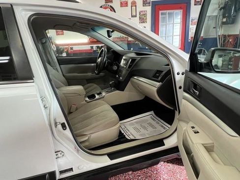 Used 2013 Subaru Outback 2.5i Premium w/ Popular Pkg 2 image 10