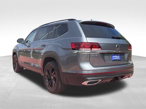 Used 2023 Volkswagen Atlas SE w/ Black Wheel Package AWD/4WD image 6