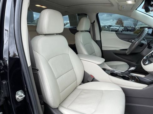 Used 2021 Chevrolet Malibu Premier image 30